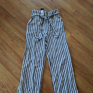 BNWT DYNAMITE WIDE LEG/CULOTTE PANTS - XS